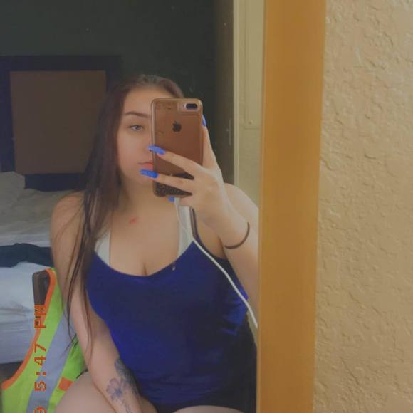 selenaadams12